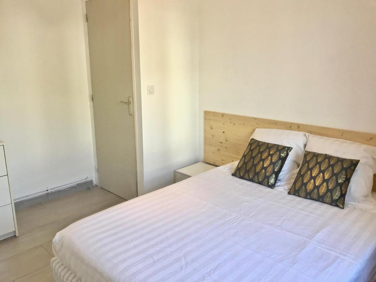 Blue Summer Vibes Appartment For 4P, Ac, Parking, Beachfront, Spa Access -5 Ла-Сьота Экстерьер фото